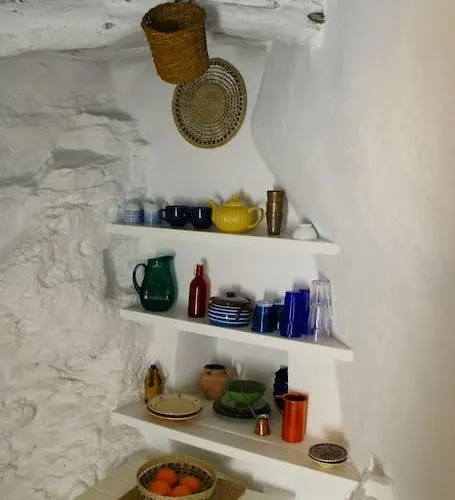 Thimari In Andros Áyios Pétros